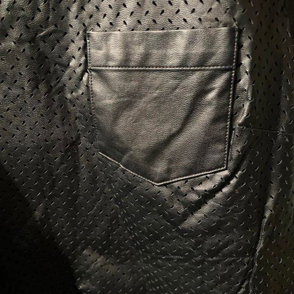 Black Pleather Faux Leather Top Sz S - Picture 2 of 7